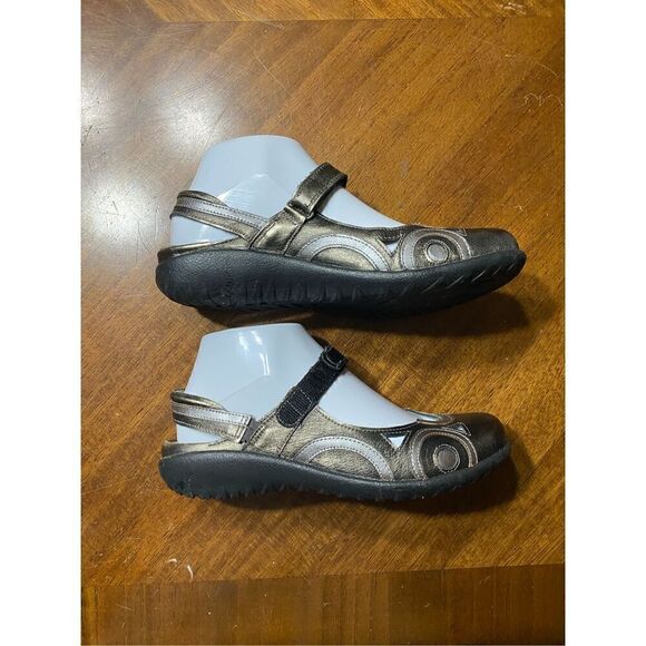 Naot Rongo Mary Jane’s flat slip on brass/pewter Womens size 6 - Picture 7 of 7